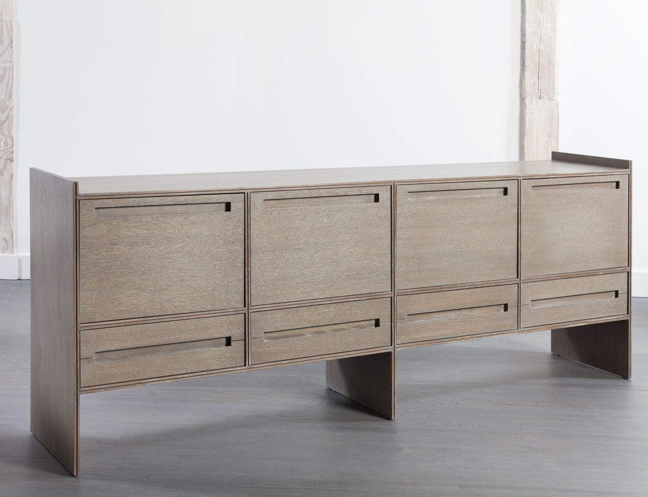 Modern Oak Handcrafted Credenza Storage - Mar Silver